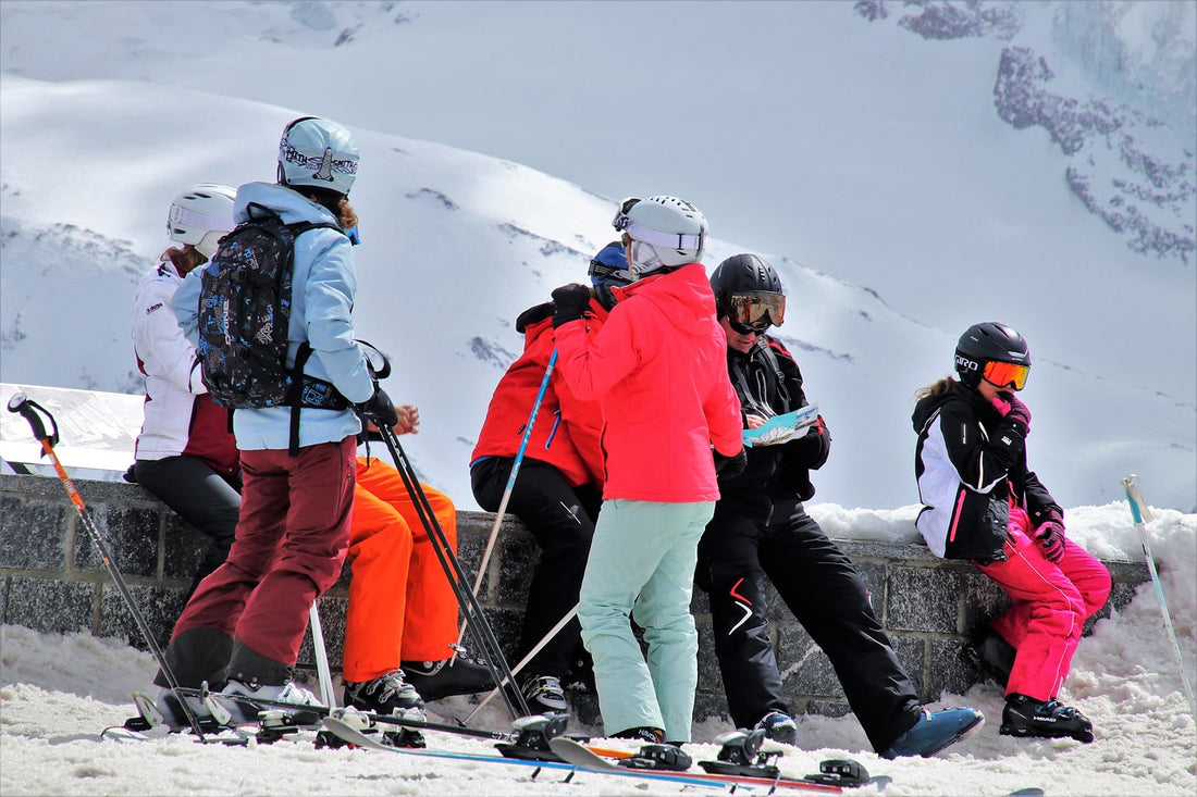 Exploring the World of 2L & 3L Fabrics: A Guide to Snowboarding Jackets