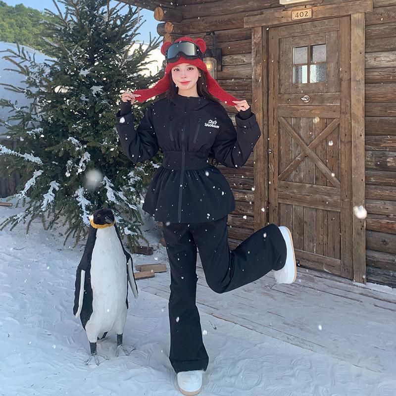 Skibear Elegant Slim-Fit Black Ski Suit