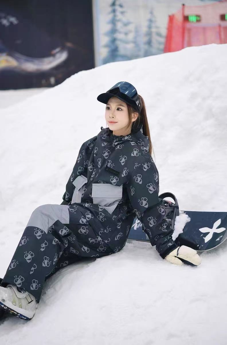 Positibeety Bee Logo Waterproof Snowboarding Jacket and Pants